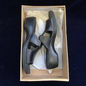 Clarks Prarie Holiday Black Leather Womens Size 7M